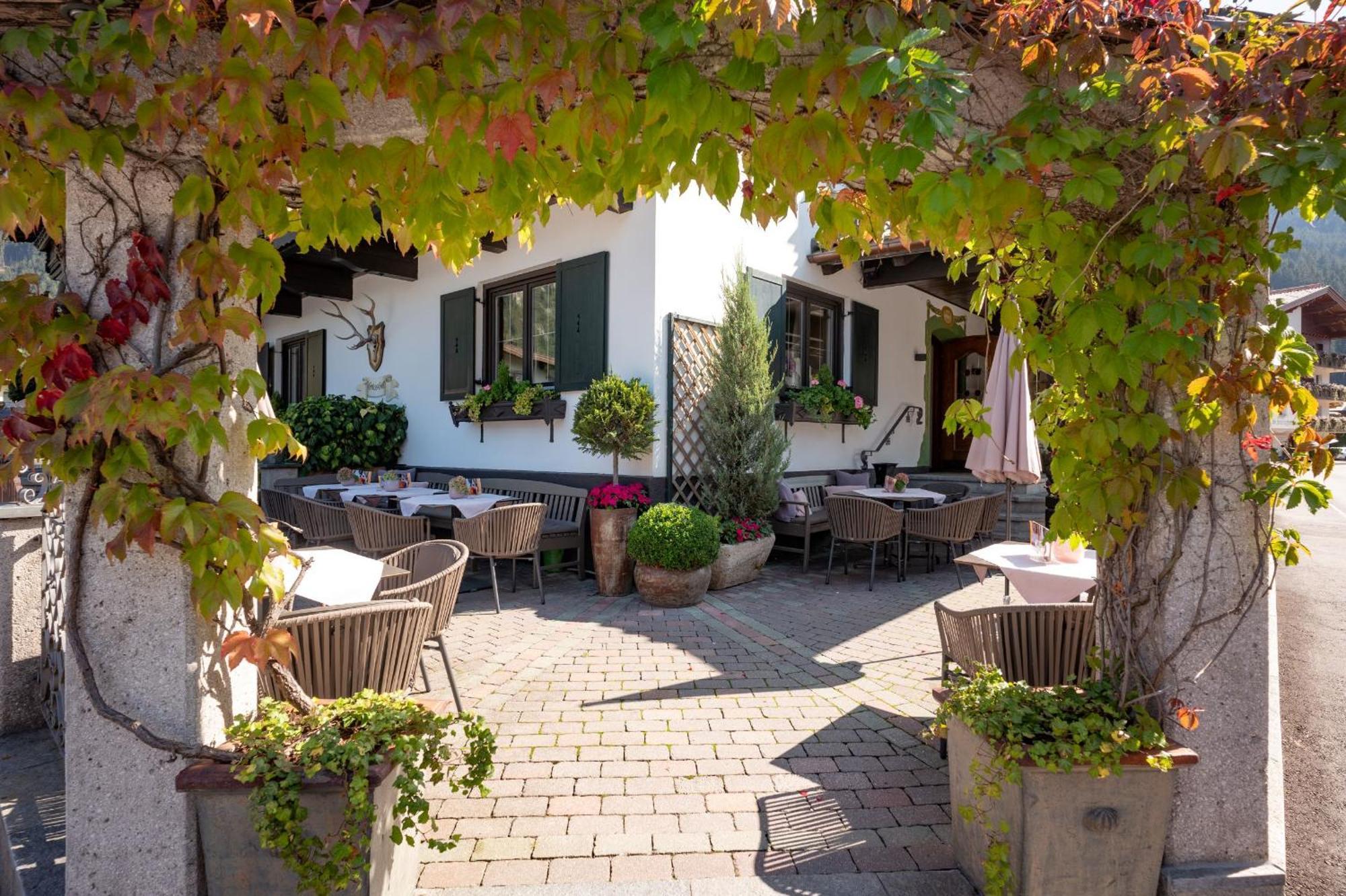 Hotel Jaegerhof Mayrhofen Exterior photo