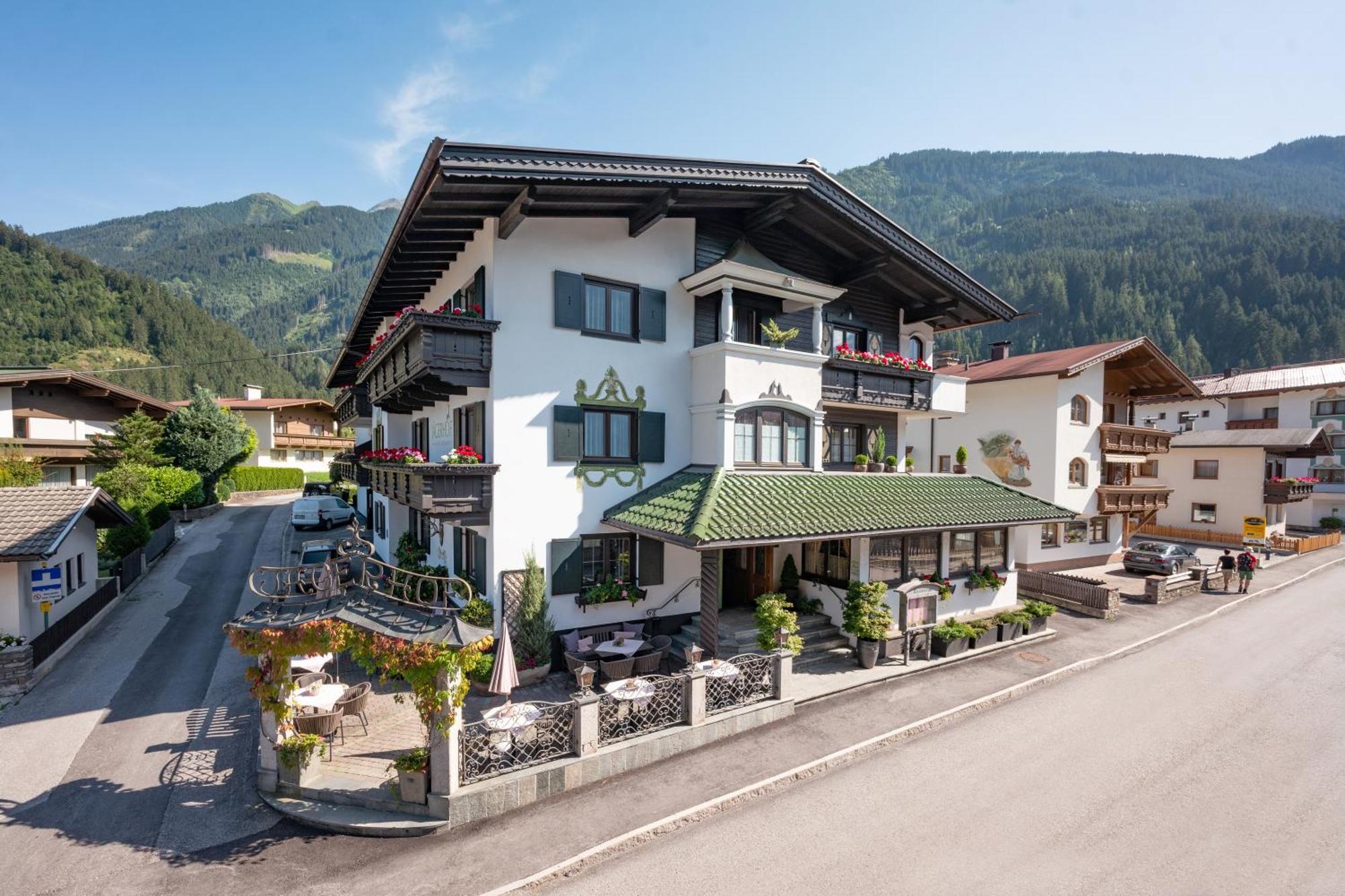 Hotel Jaegerhof Mayrhofen Exterior photo